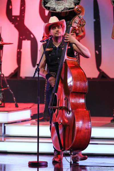 A04_IMG_3743-Jv01-01so