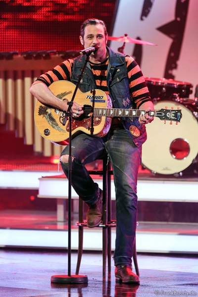 A05_IMG_3744-Jv01-01so