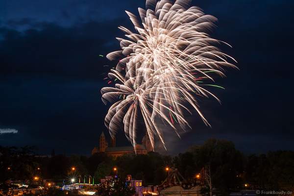 Feuerwerk bei der Frühjahrsmesse 2014 in Speyer