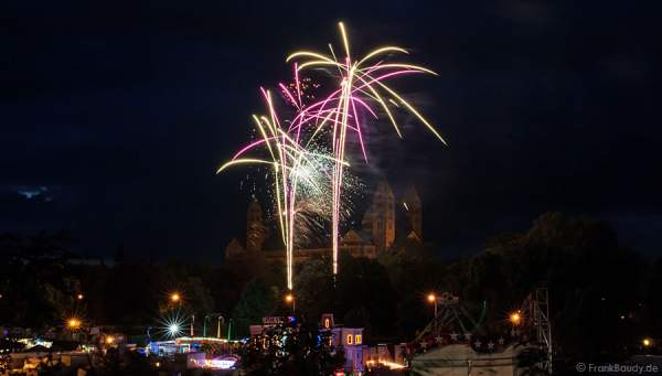 Feuerwerk bei der Frühjahrsmesse 2014 in Speyer