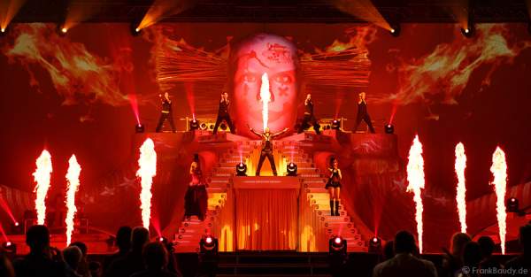 Feuer bei DJ Bobo Circus