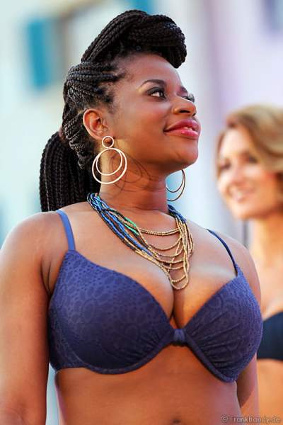 A23_IMG_5569-Jv01-01so