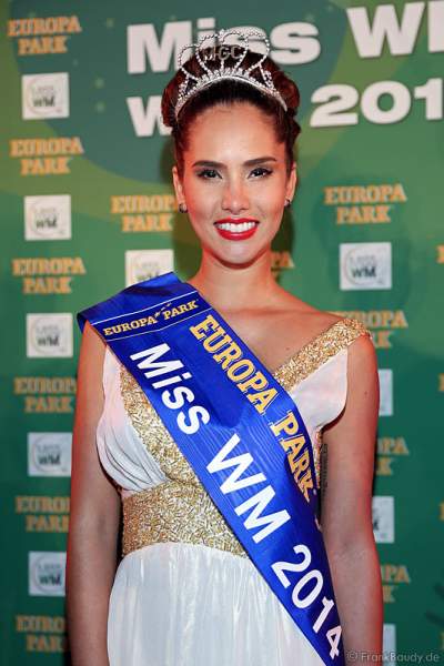 Daniela Ocoro Mejia gewinnt Miss WM 2014 Wahl im Europa-Park Rust