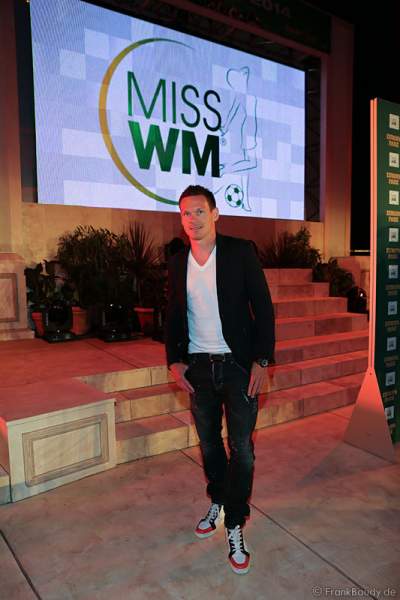 A60_IMG_6547-Jv01-01so