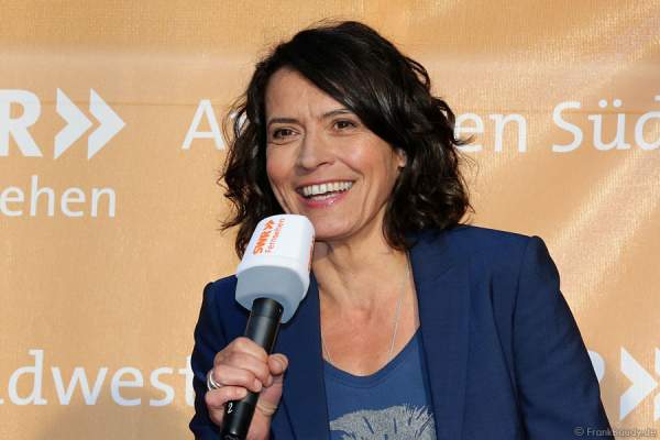 Ulrike Folkerts alias Lena Odenthal bei Tatort Team Blackout