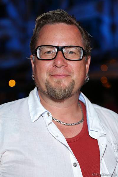 A08_IMG_9036-Jv01-01so