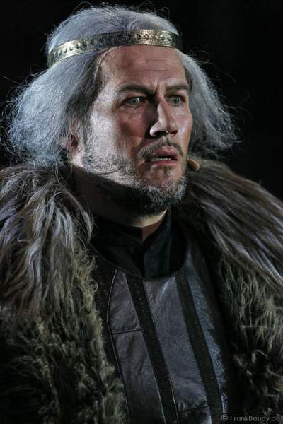 Christian Nickel als König Gunther