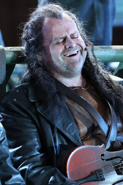 Markus Majowski als Volker von Alzey