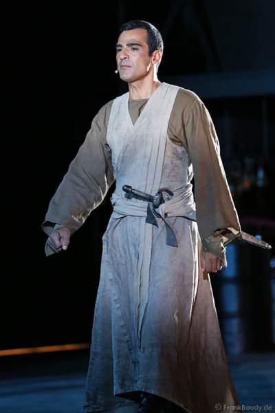 Erol Sander als Hunnenkönig Etzel