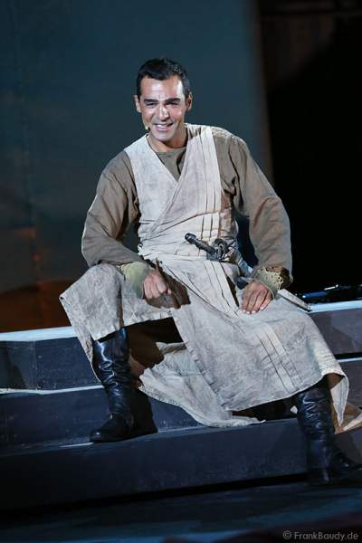 Erol Sander als Hunnenkönig Etzel