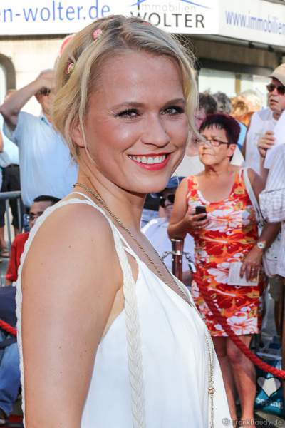 Nova Meierhenrich auf dem roten Teppich der Nibelungen-Festspiele 2014, born this way