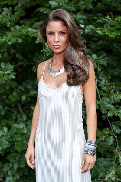 Alissa Harouat bei den Nibelungen-Festspiele 2014, born this way