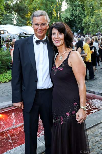 Wolfgang Bosbach mit Frau Sabine bei den Nibelungen-Festspiele 2014, born this way