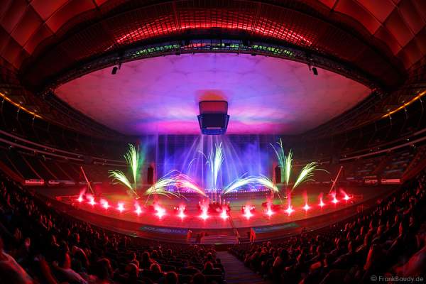 Wasserspektakel AQUANARIO 2014 in der Commerzbank-Arena in Frankfurt