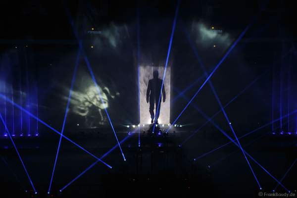 Wasserspektakel AQUANARIO 2014 in der Commerzbank-Arena in Frankfurt