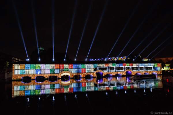 Wasser- und Lichtspiele beim Sommerfestival 2014 in Straßburg