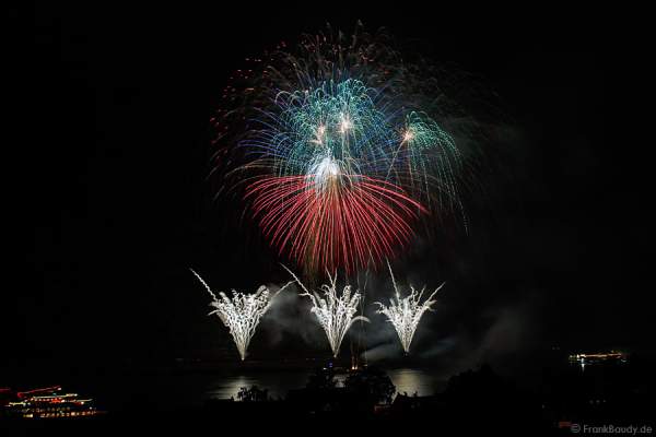 Feuerwerk Gravity bei Rhein in Flammen 2014 in Oberwesel