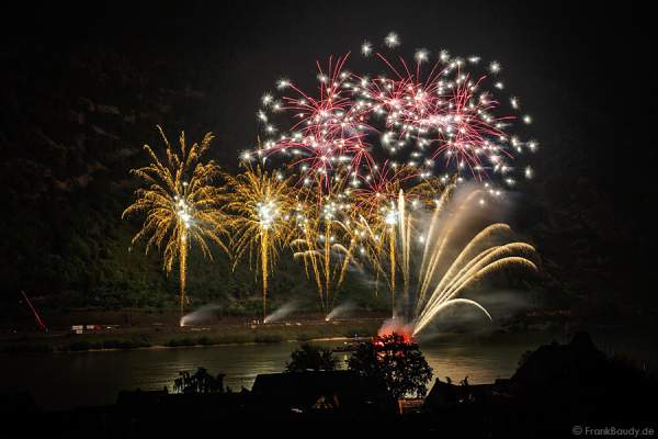 Feuerwerk Gravity bei Rhein in Flammen 2014 in Oberwesel
