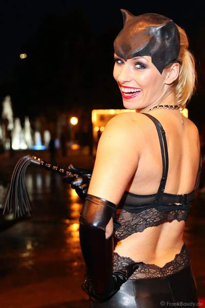 Als Catwoman kam Moderatorin Annica Hansen zur Horror Glam Night 2014