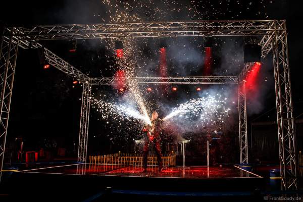 Hubertus Wawra - Master of Hellfire bei der Horror Glam Night 2014