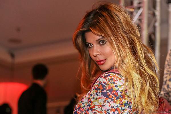 Sängerin Indira Weis