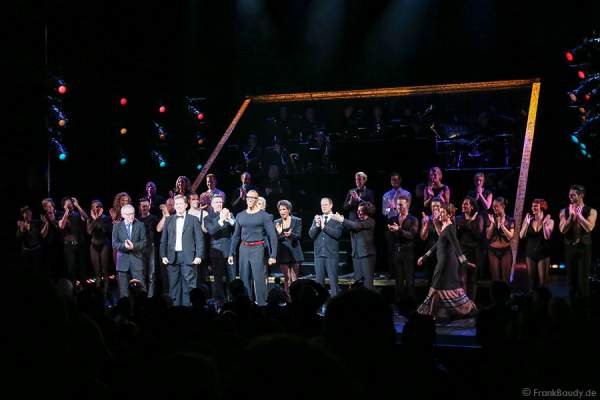 Schlussapplaus bei der Premiere von Chicago