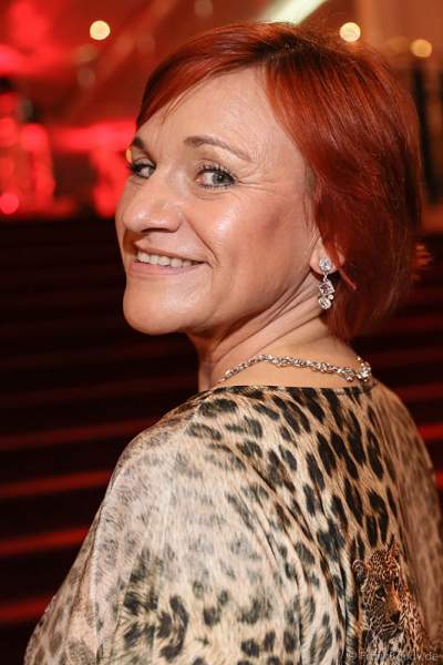 Sängerinnen Lou Hoffner