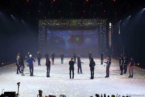 Das PASSION-Ensemble von Holiday on Ice bei den Proben