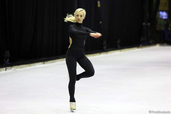 Annette Dytrt bei Holiday on Ice