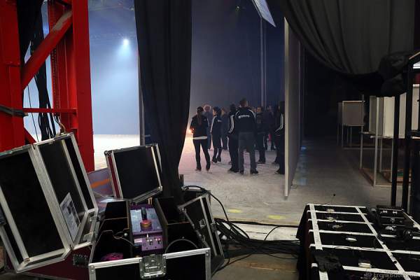 Backstage Holiday on Ice