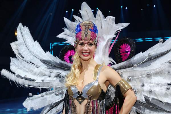 Annette Dytrt bei Holiday on Ice PASSION