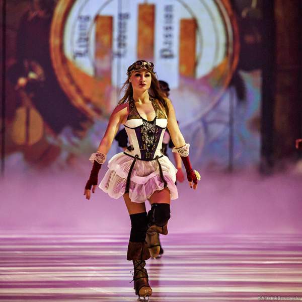 Kseniia Chepizhko bei Holiday on Ice PASSION