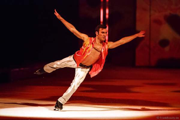 Michael Solonoski bei Holiday on Ice PASSION