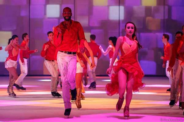 Kseniia Chepizhko bei Holiday on Ice PASSION