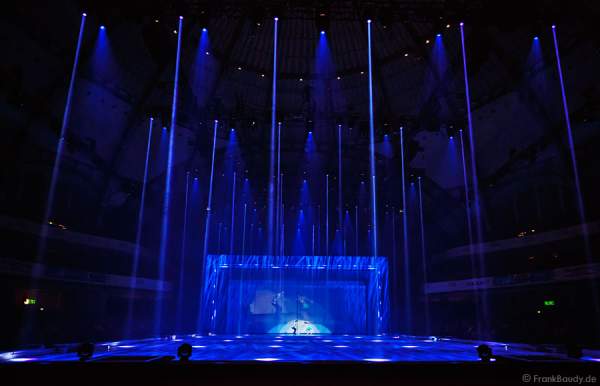 Pernelle Carron und Lloyd Jones bei Holiday on Ice PASSION