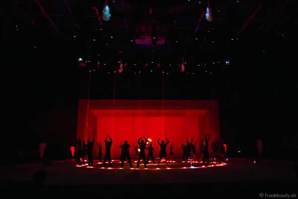 Holiday on Ice PASSION