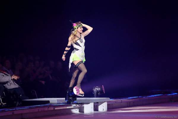 Pernelle Carron bei Holiday on Ice PASSION