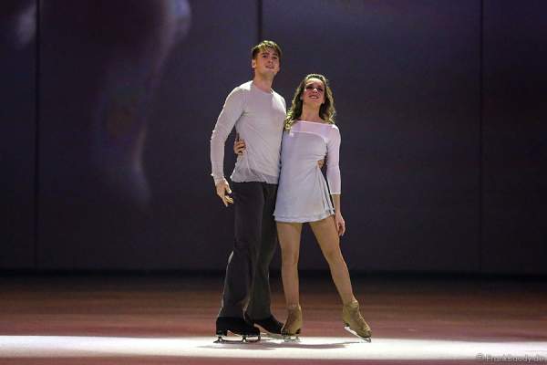 Pernelle Carron und Lloyd Jones bei Holiday on Ice PASSION