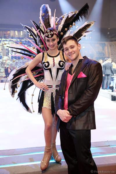 A140_IMG_0415-Jv01-01so-Holiday-on-Ice-PASSION