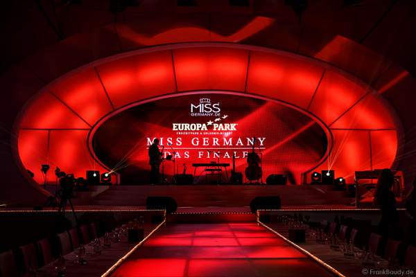 Die Bühne glüht für das Miss Germany 2015 Finale im Europa-Park