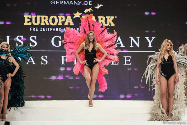 Olga Hoffmann - Miss Germany 2015 - im Badeanzug