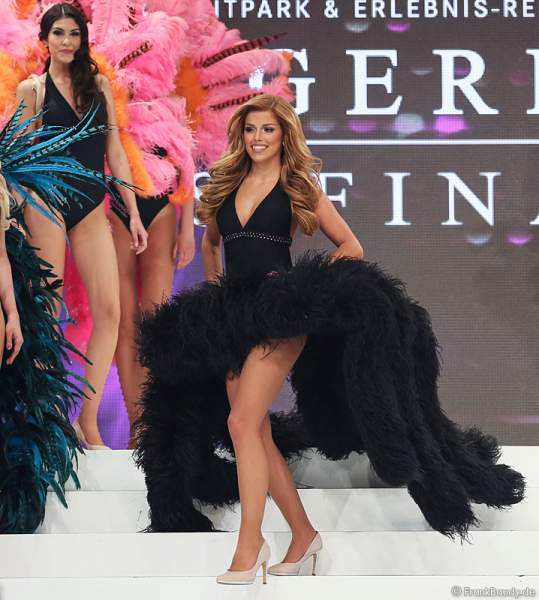 Vize-Miss Germany 2015 - Julia Kraml - im Badeanzug