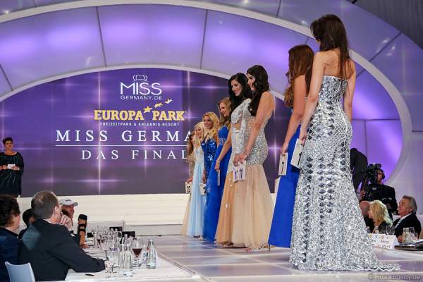 Die 8 Finalistinnen stellen sich der VIP-Jury beim Miss Germany 2015 Finale