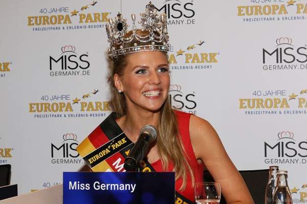Siegerin Olga Hoffmann - Miss Germany 2015 bei der Pressekonferenz