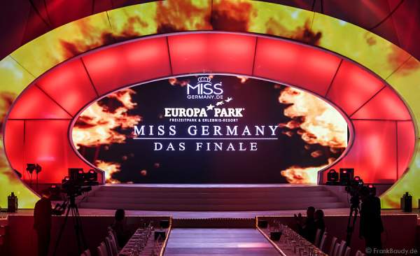 Die Bühne brennt für das Miss Germany 2015 Finale im Europa-Park