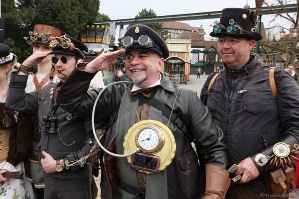Freiburg unter Dampf im Steampunk-Look - Europa-Park