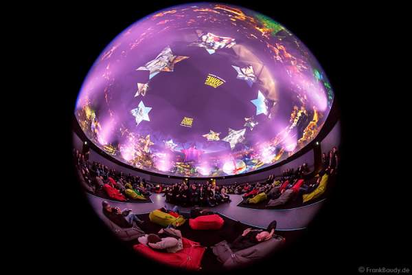 360 Grad-Kino Traumzeit-Dome im Europa-Park mit Projektionsshow Beautiful Europe