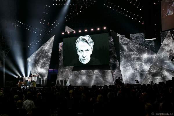 Gedenkworte von Marek Lieberberg für Jochen Hülder, Manager von den Toten Hosen beim PRG LEA - Live Entertainment Award 2015 (LEA Award)