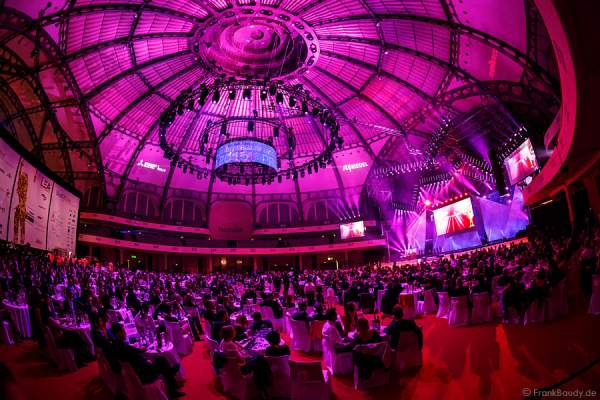 Festliche Gala beim PRG LEA - Live Entertainment Award 2015 (LEA Award) in der Frankfurter Festhalle