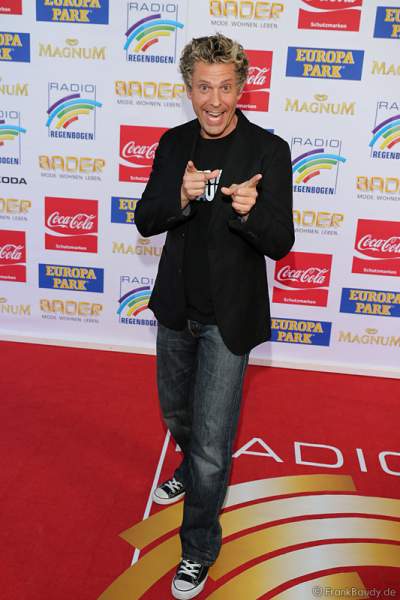 Sascha Grammel auf dem roten Teppich beim Radio Regenbogen Award 2015